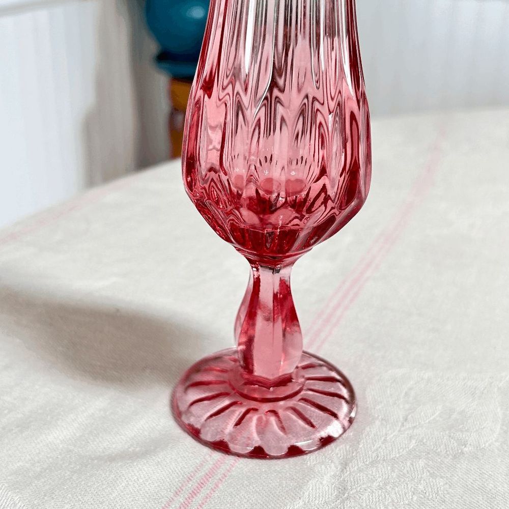 Vintage 12-inch Fenton Thumbprint Pink Column Stretch/Sling Vase - Picture 3 of 7